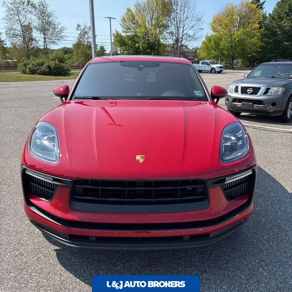 2022 Porsche Macan S