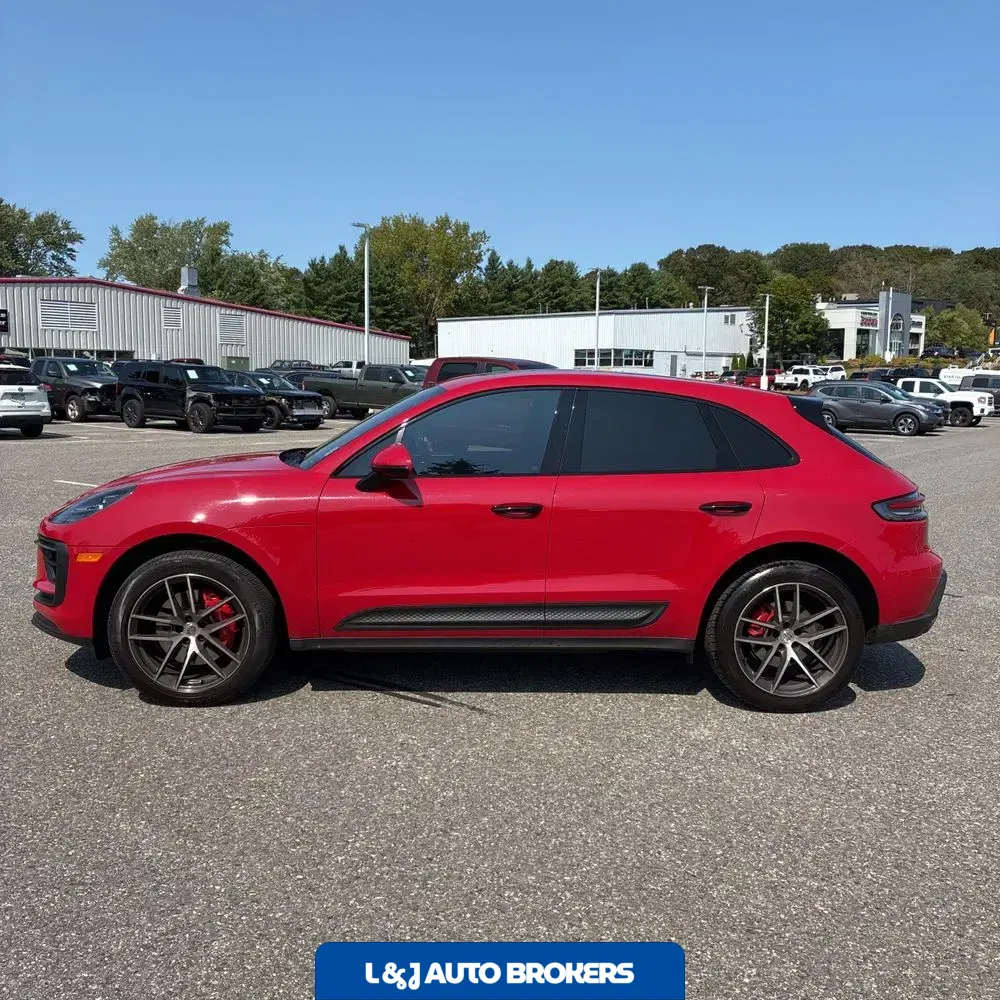 2022 Porsche Macan S