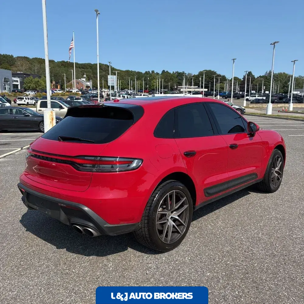 2022 Porsche Macan S