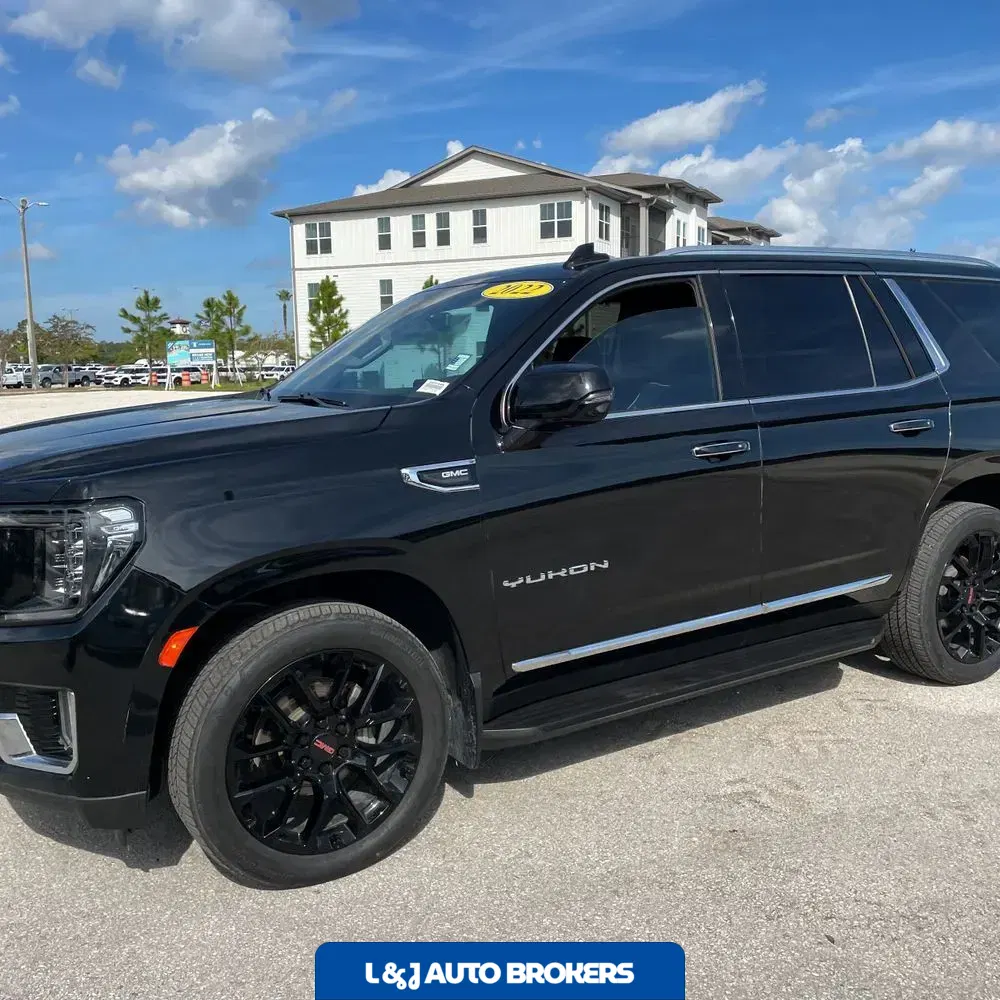 2022 GMC Yukon SLT