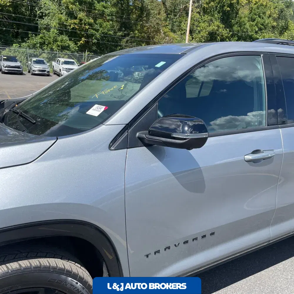 2024 Chevrolet Traverse RS
