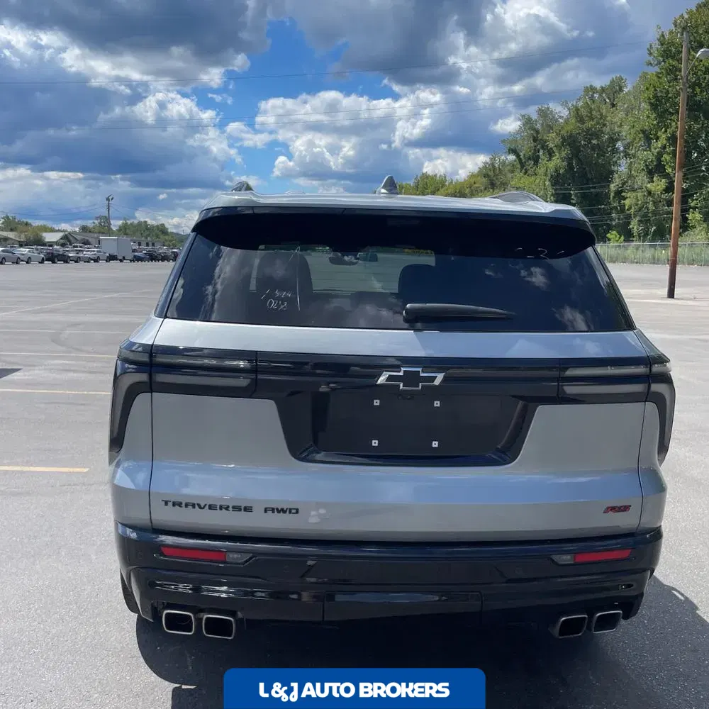 2024 Chevrolet Traverse RS