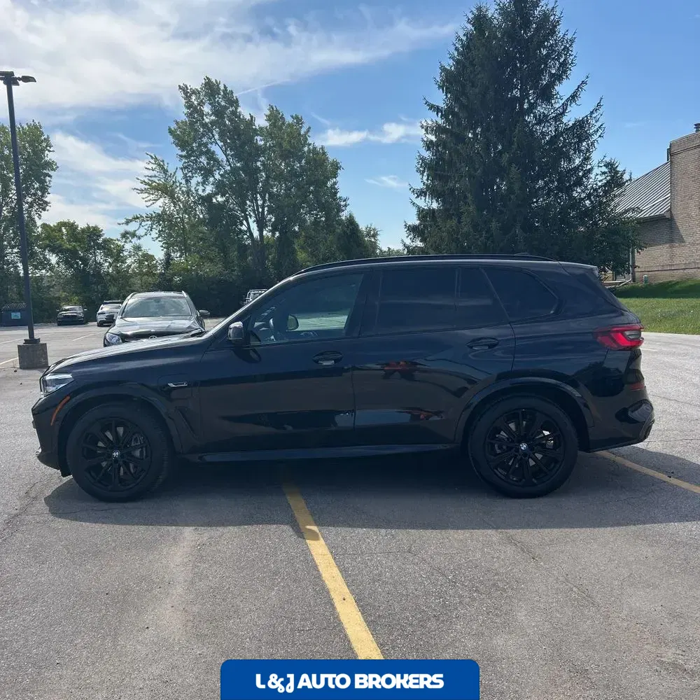 2023 BMW X5 xDrive45e