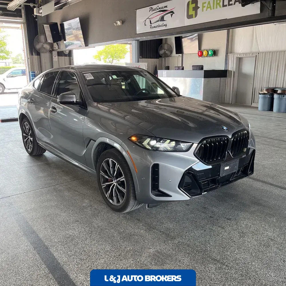2025 BMW X6 XDrive40i