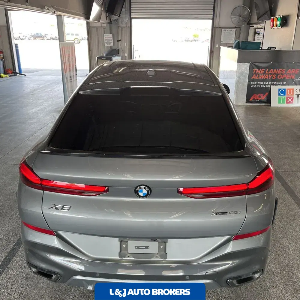 2025 BMW X6 XDrive40i