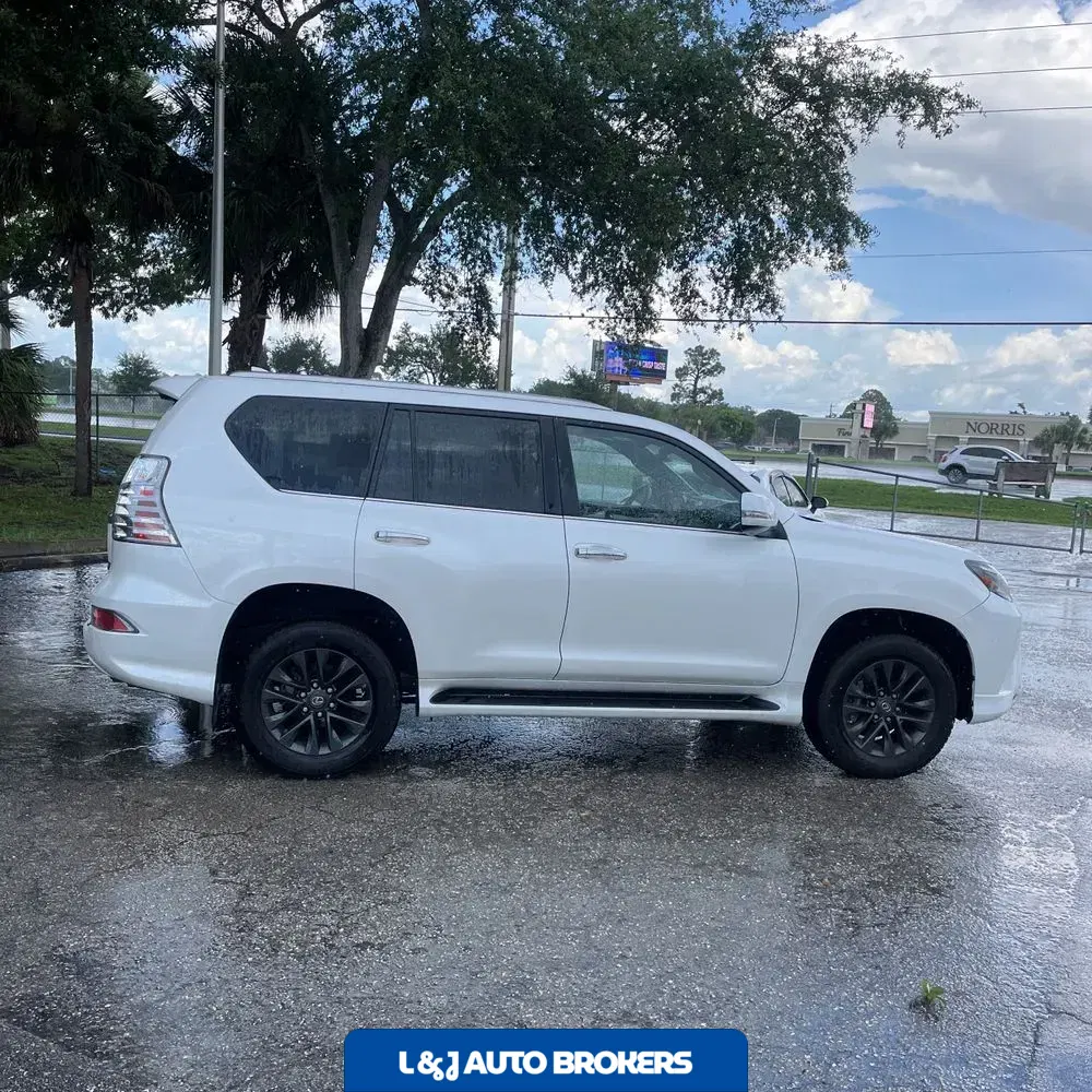 2023 Lexus GX 460 Base
