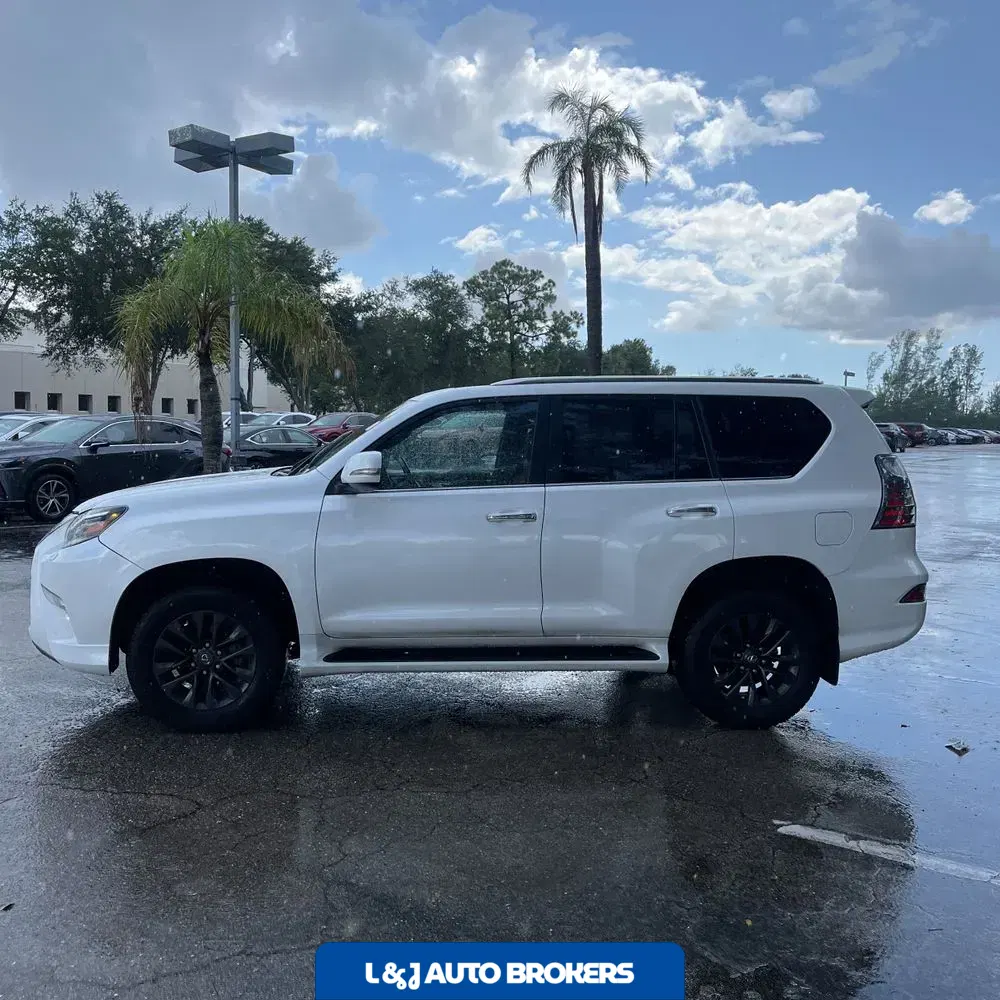 2023 Lexus GX 460 Base