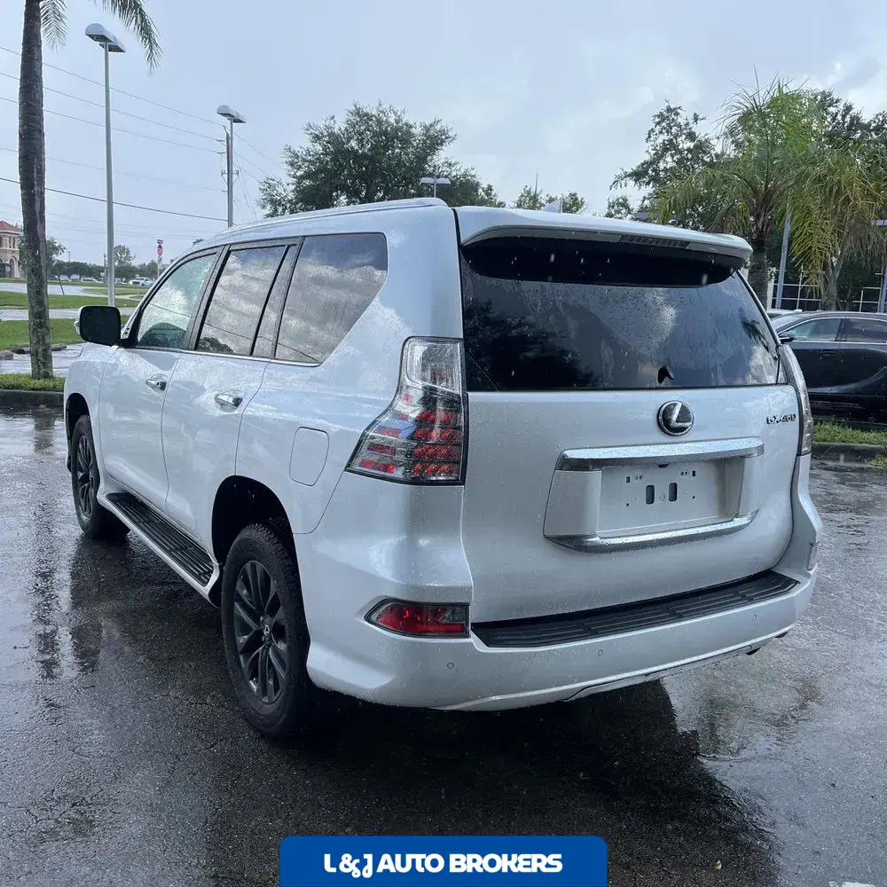 2023 Lexus GX 460 Base