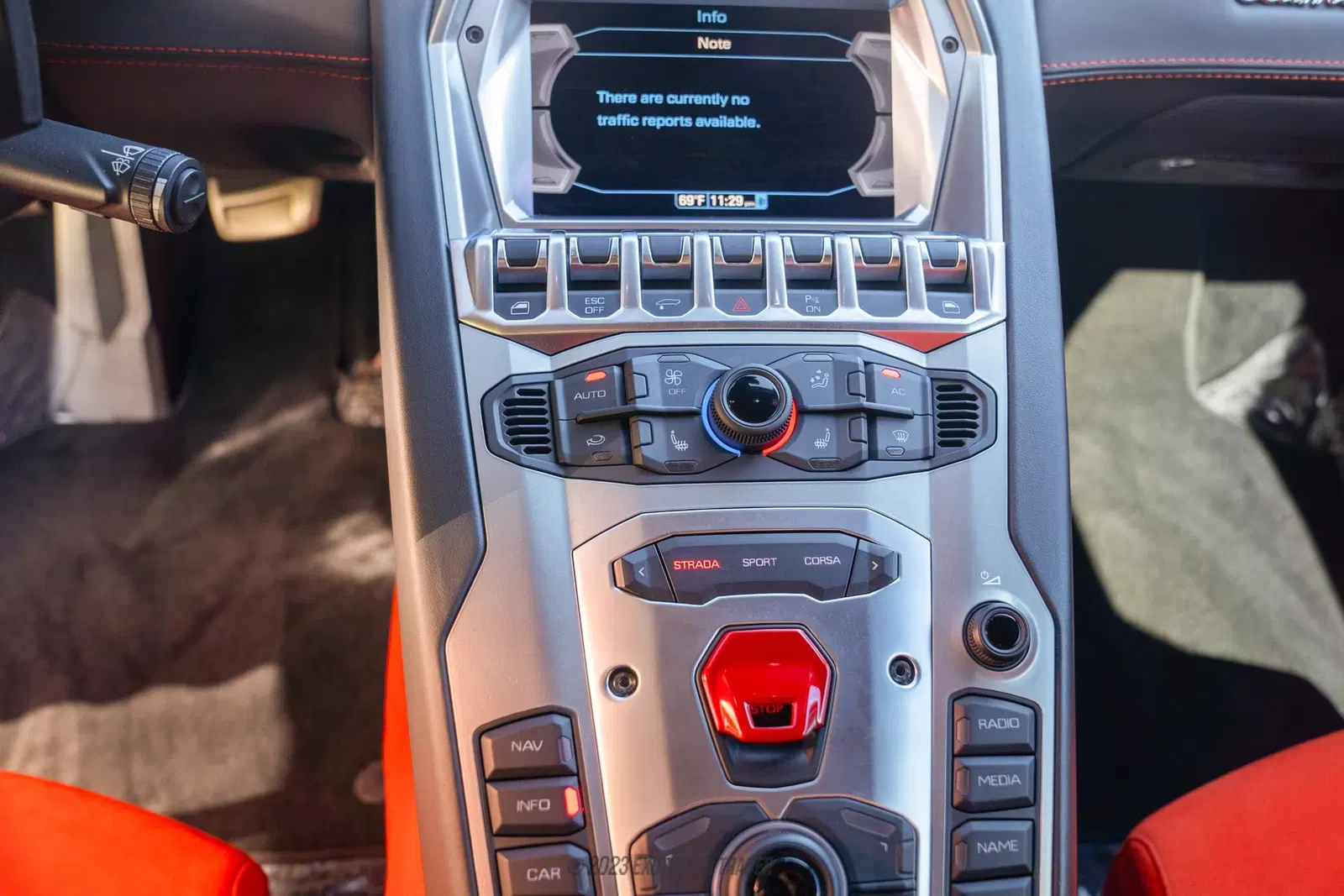 2012 Lamborghini Aventador LP700-4