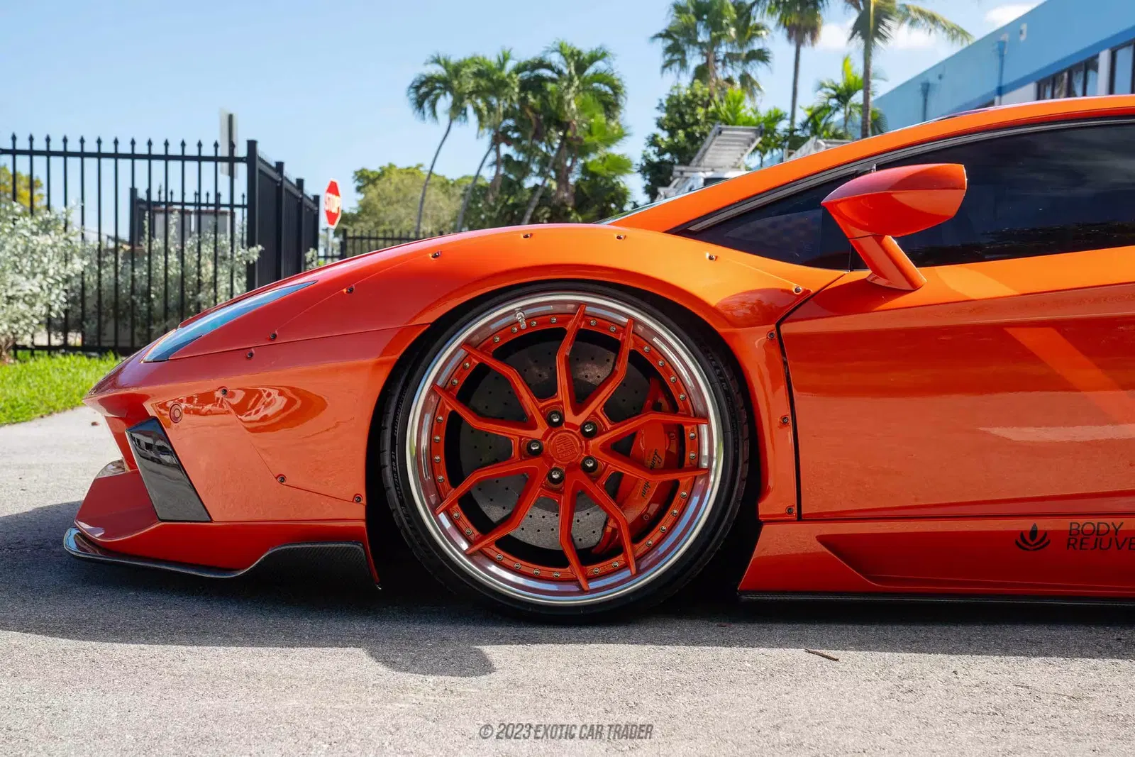2012 Lamborghini Aventador LP700-4