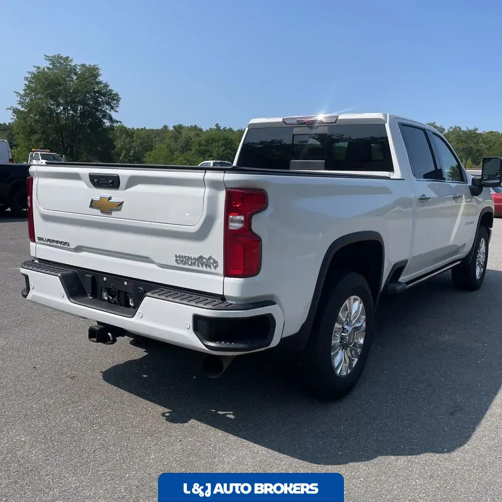 2022 Chevrolet Silverado 2500 High Country