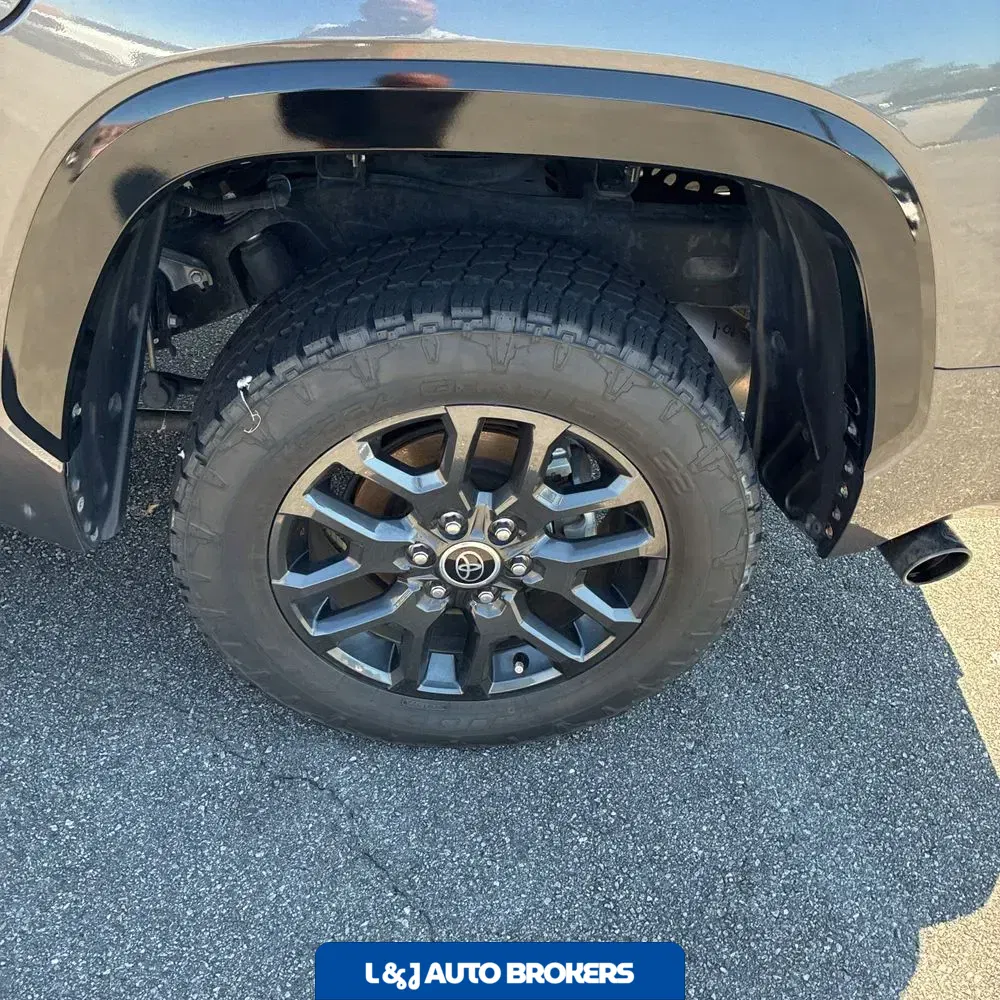 2022 Toyota Tundra Platinum HV