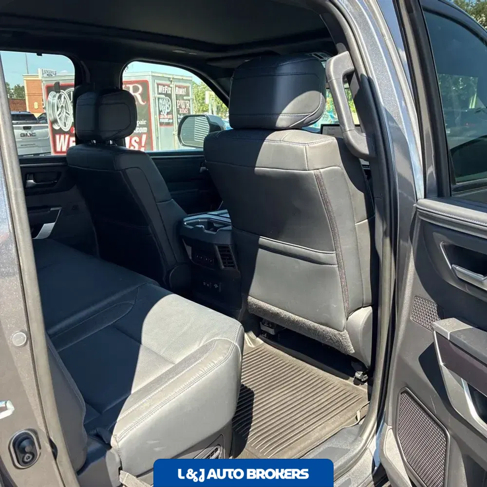 2022 Toyota Tundra Platinum HV