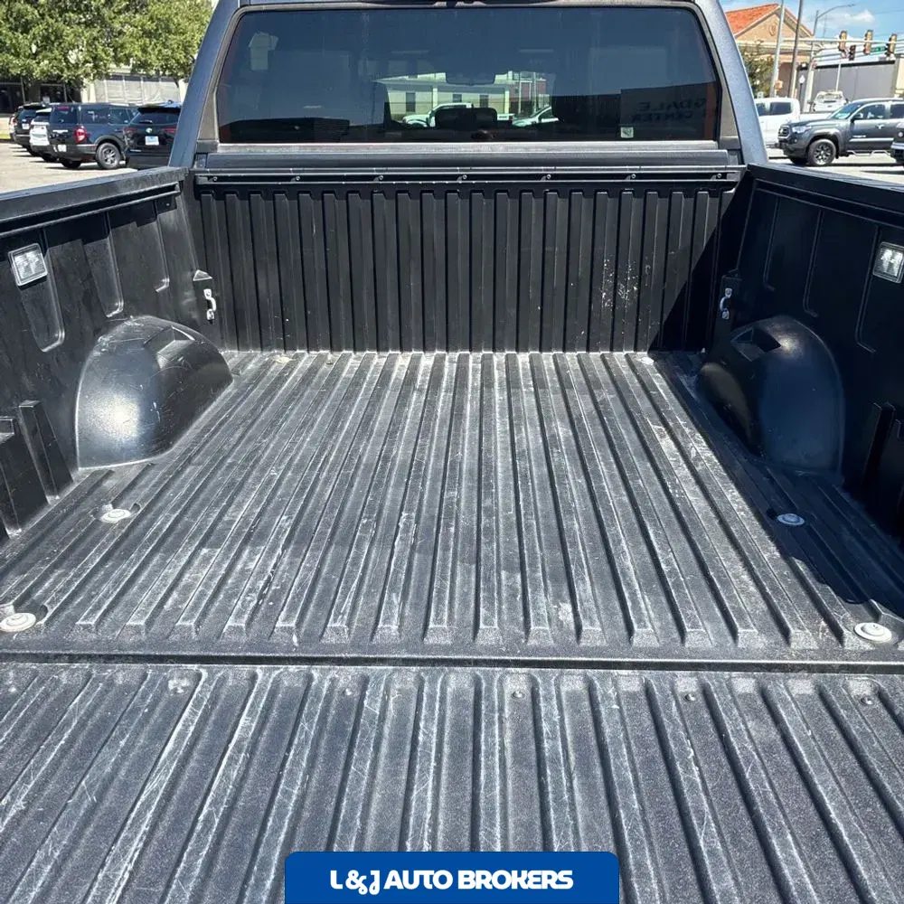 2022 Toyota Tundra Platinum HV