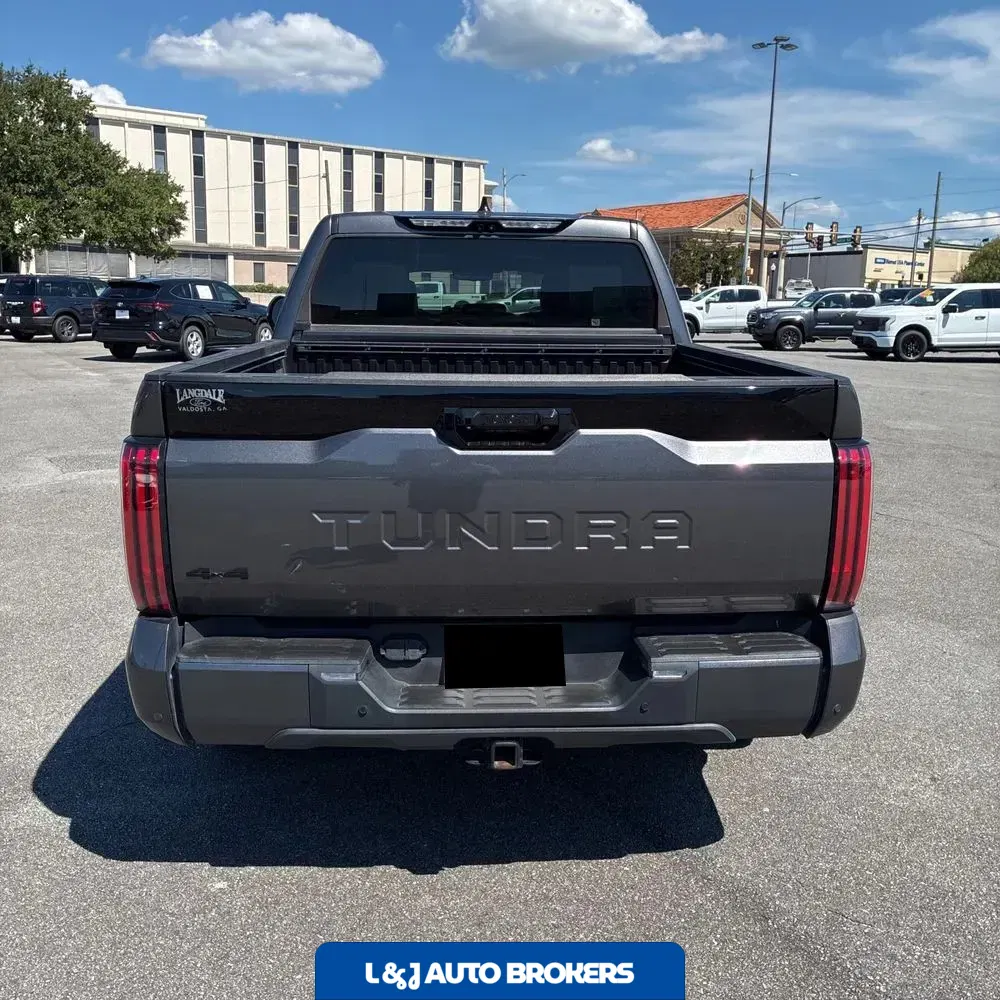2022 Toyota Tundra Platinum HV