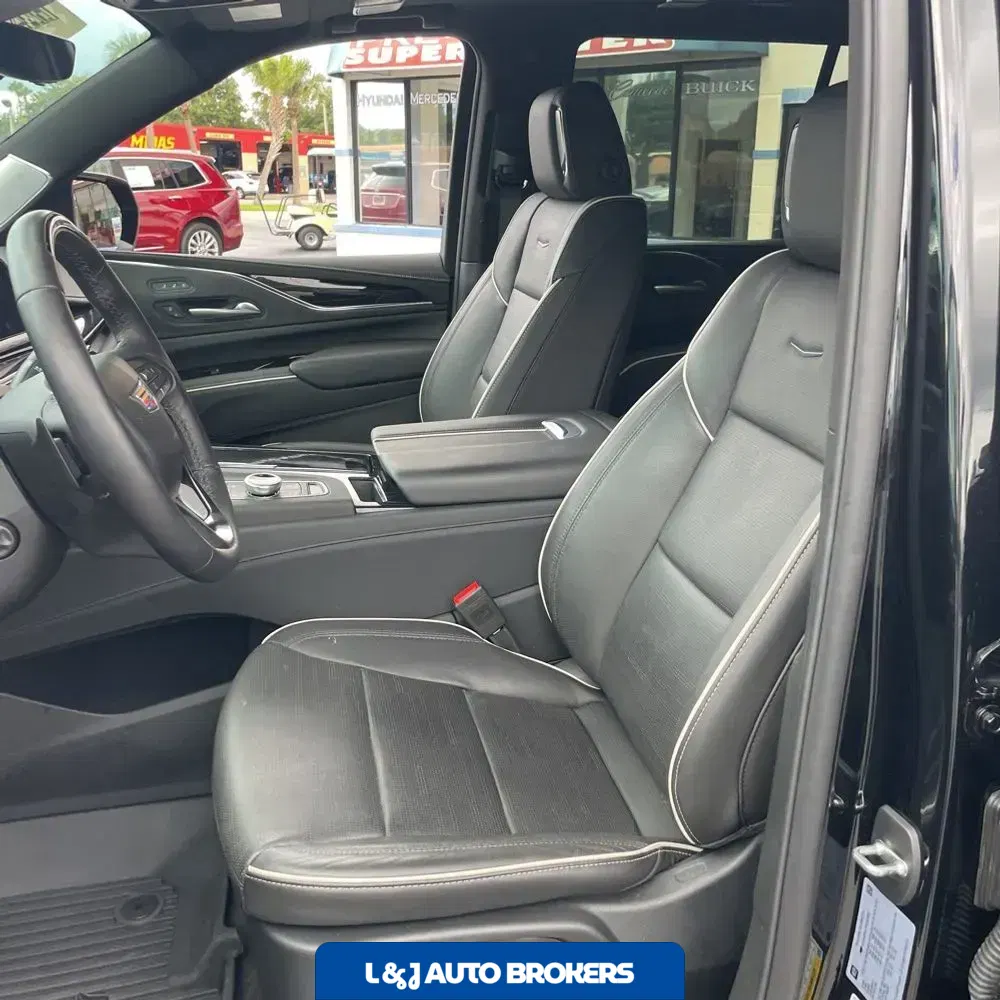 2024 Cadillac Escalade Sport