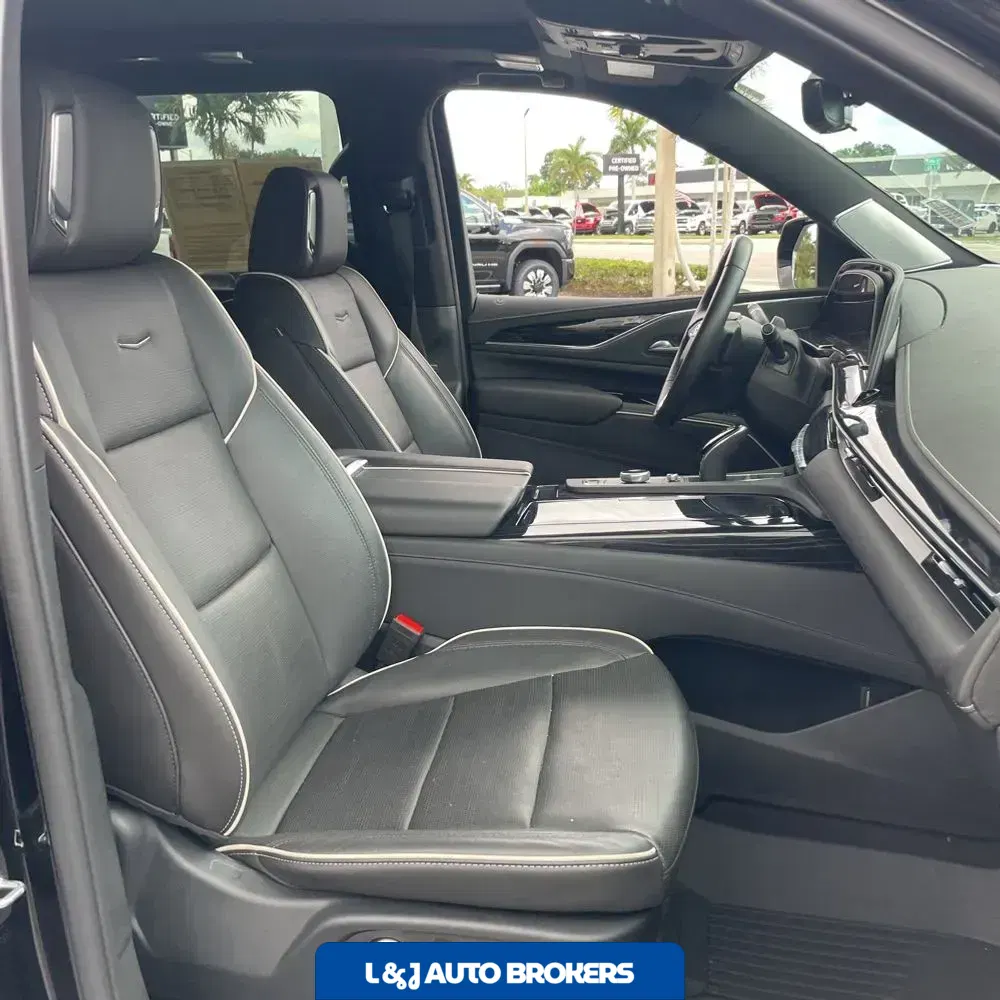 2024 Cadillac Escalade Sport
