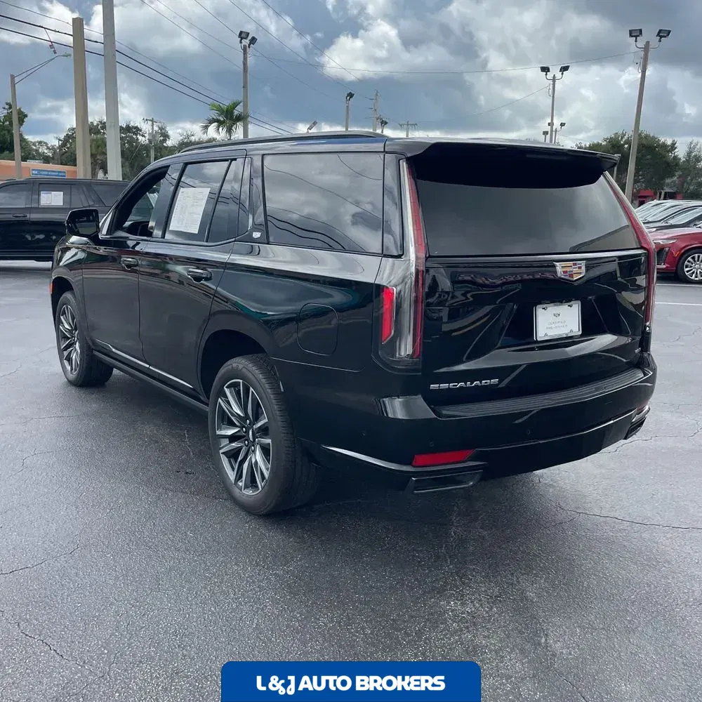 2024 Cadillac Escalade Sport