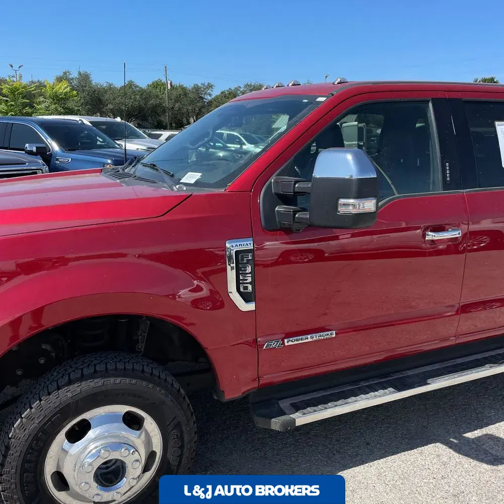 2022 Ford F-350 Super Duty Lariat