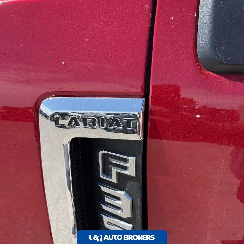2022 Ford F-350 Super Duty Lariat