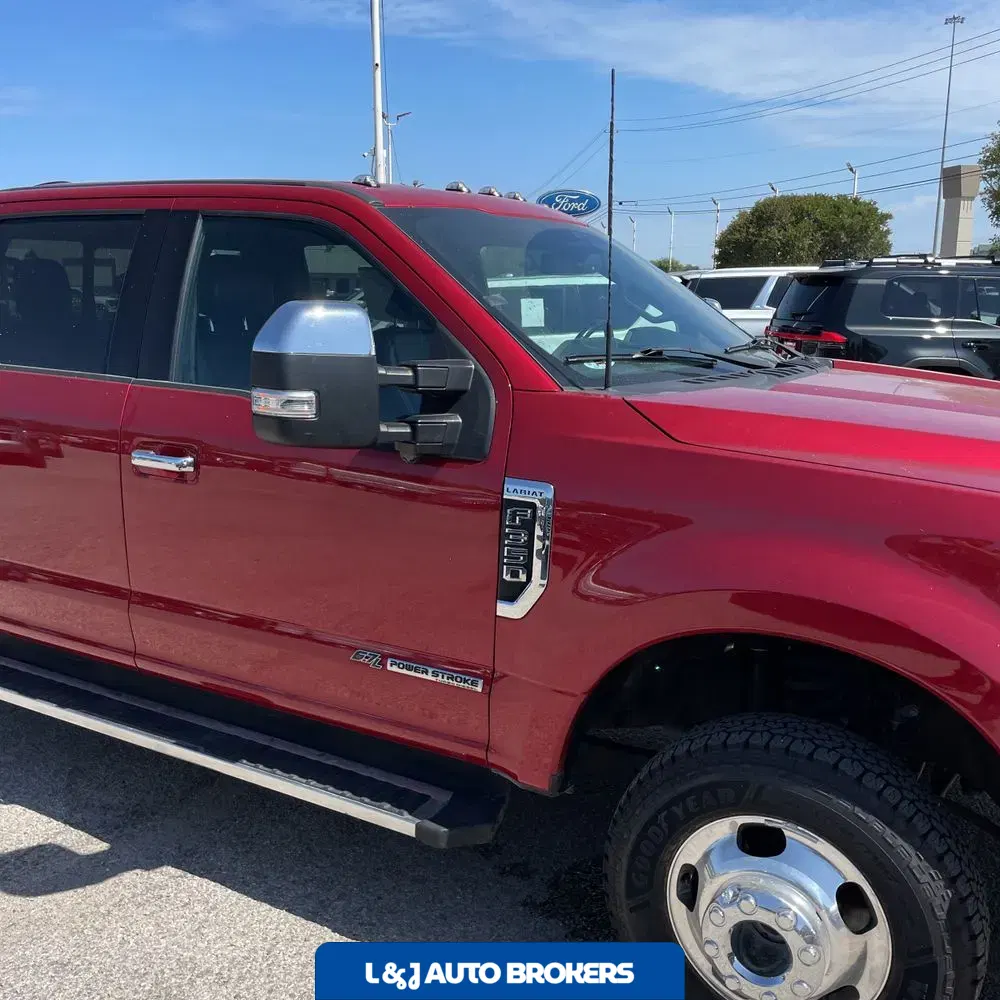 2022 Ford F-350 Super Duty Lariat