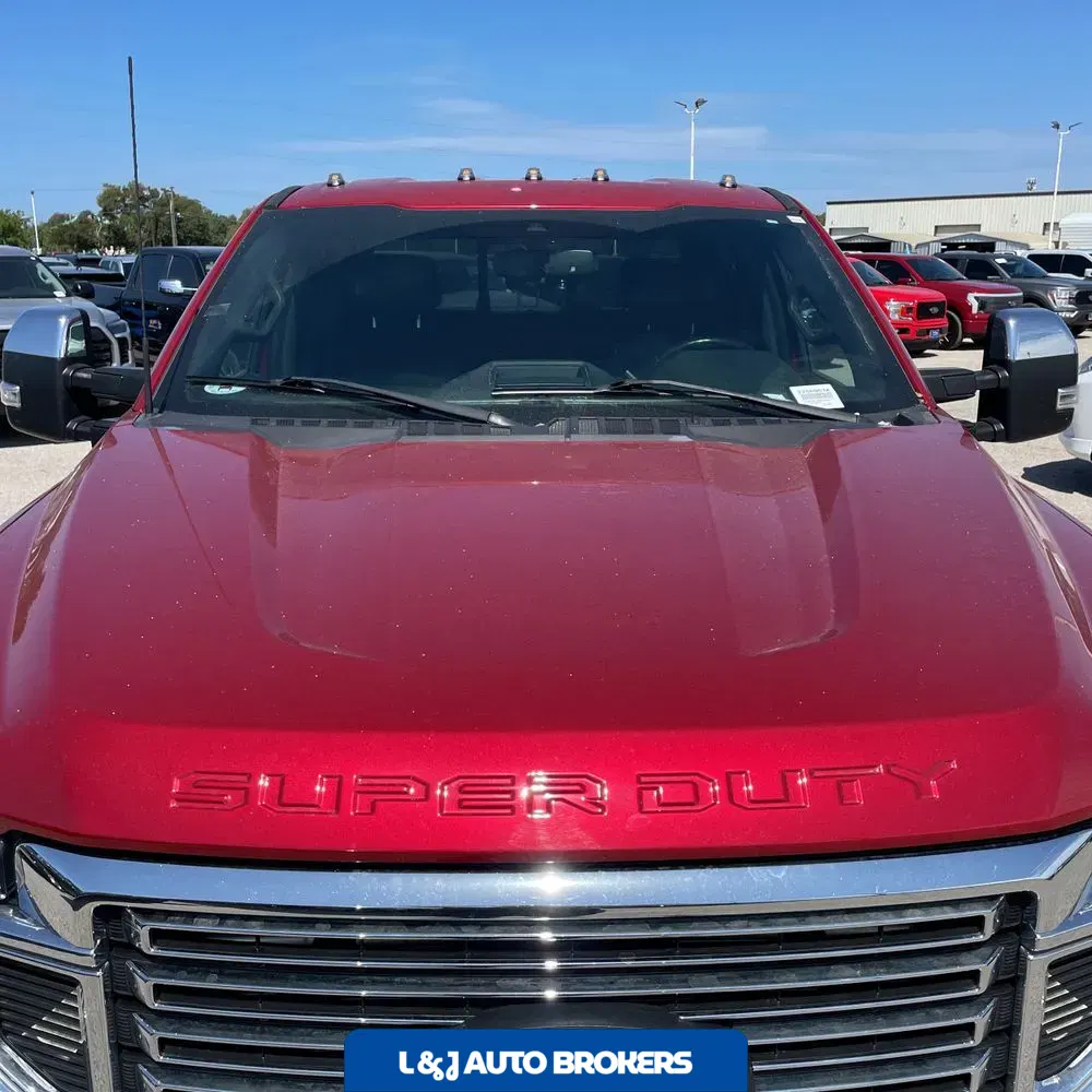 2022 Ford F-350 Super Duty Lariat