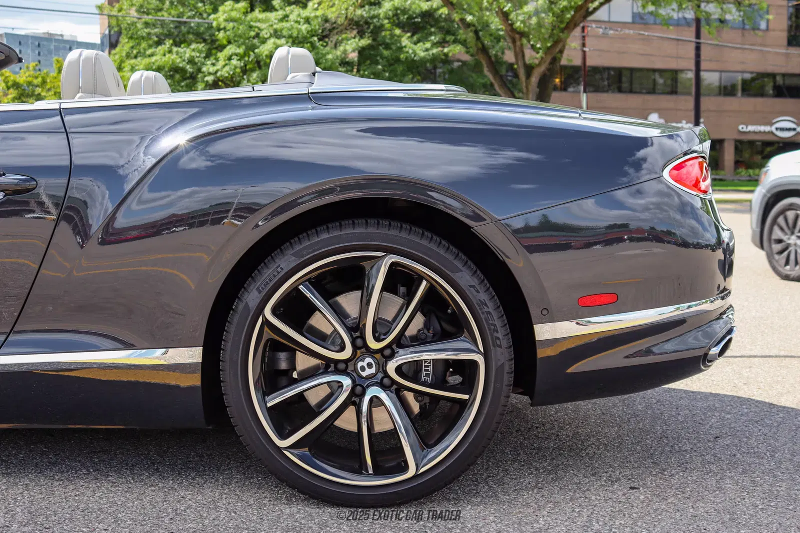 2021 Bentley Continental GTC V8