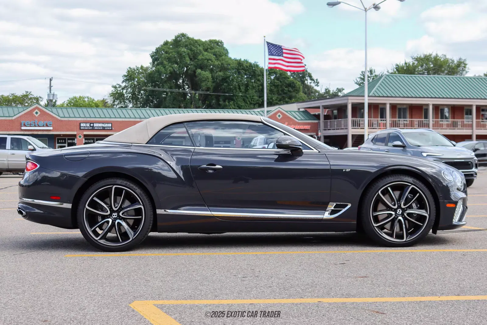 2021 Bentley Continental GTC V8