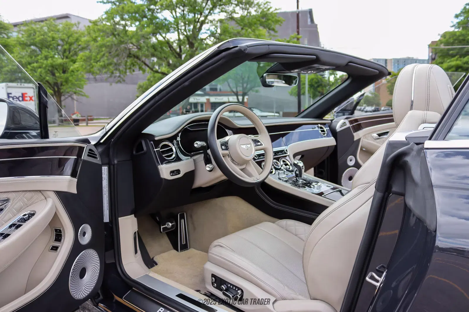 2021 Bentley Continental GTC V8