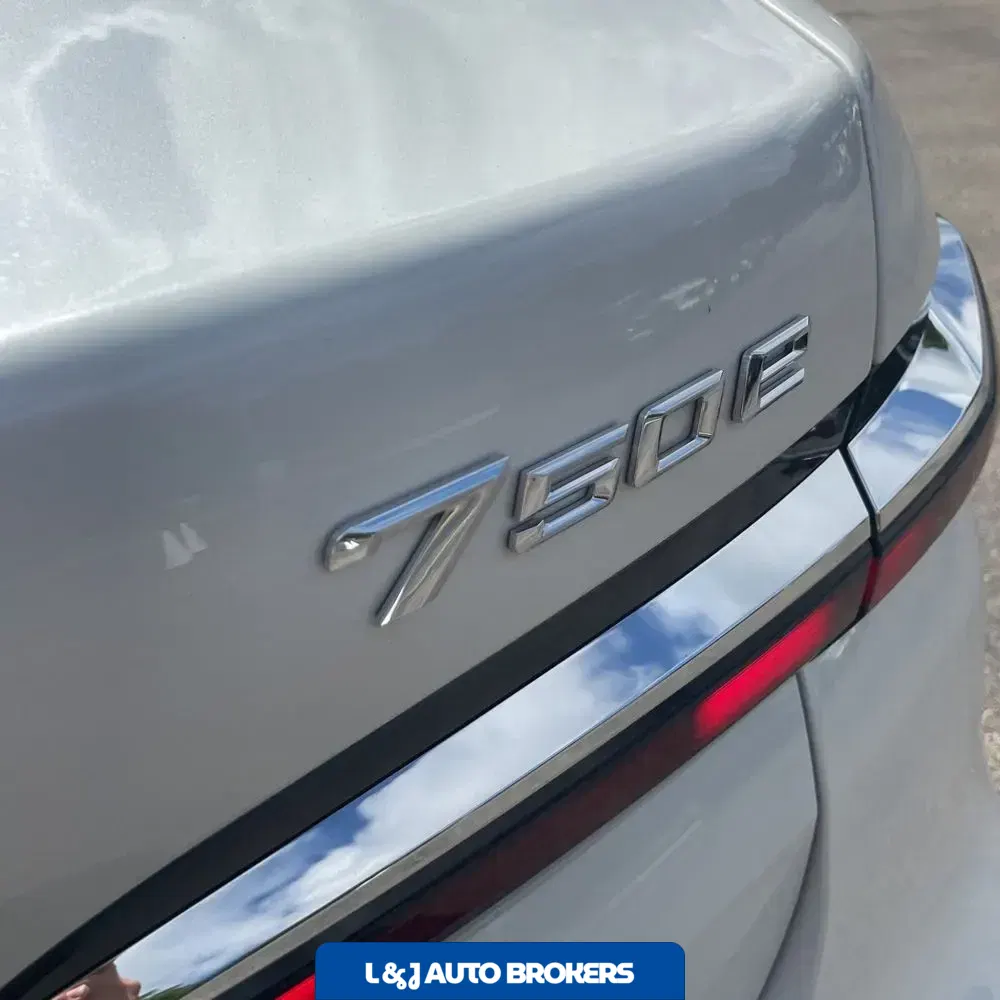 2024 BMW 7-Series 750e xDrive