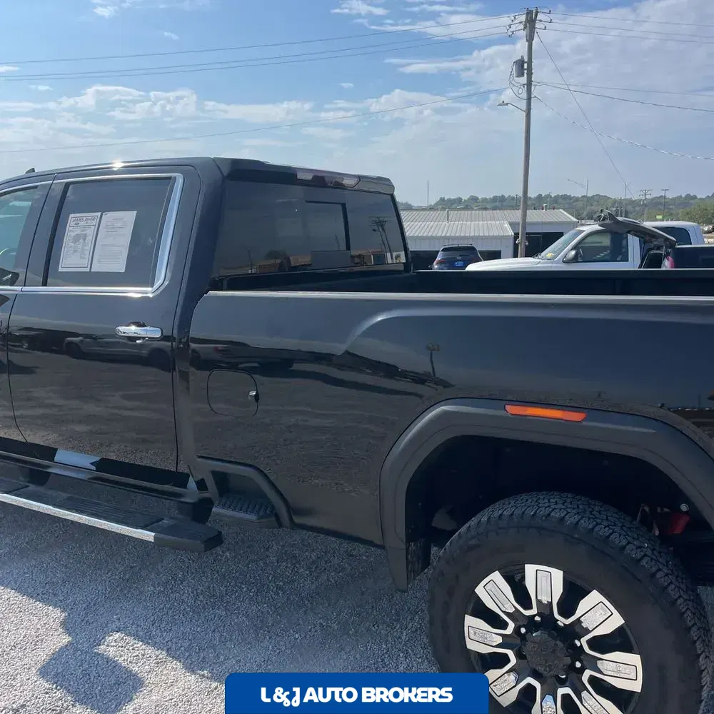 2024 GMC Sierra 3500HD Denali