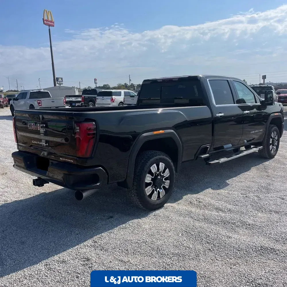 2024 GMC Sierra 3500HD Denali