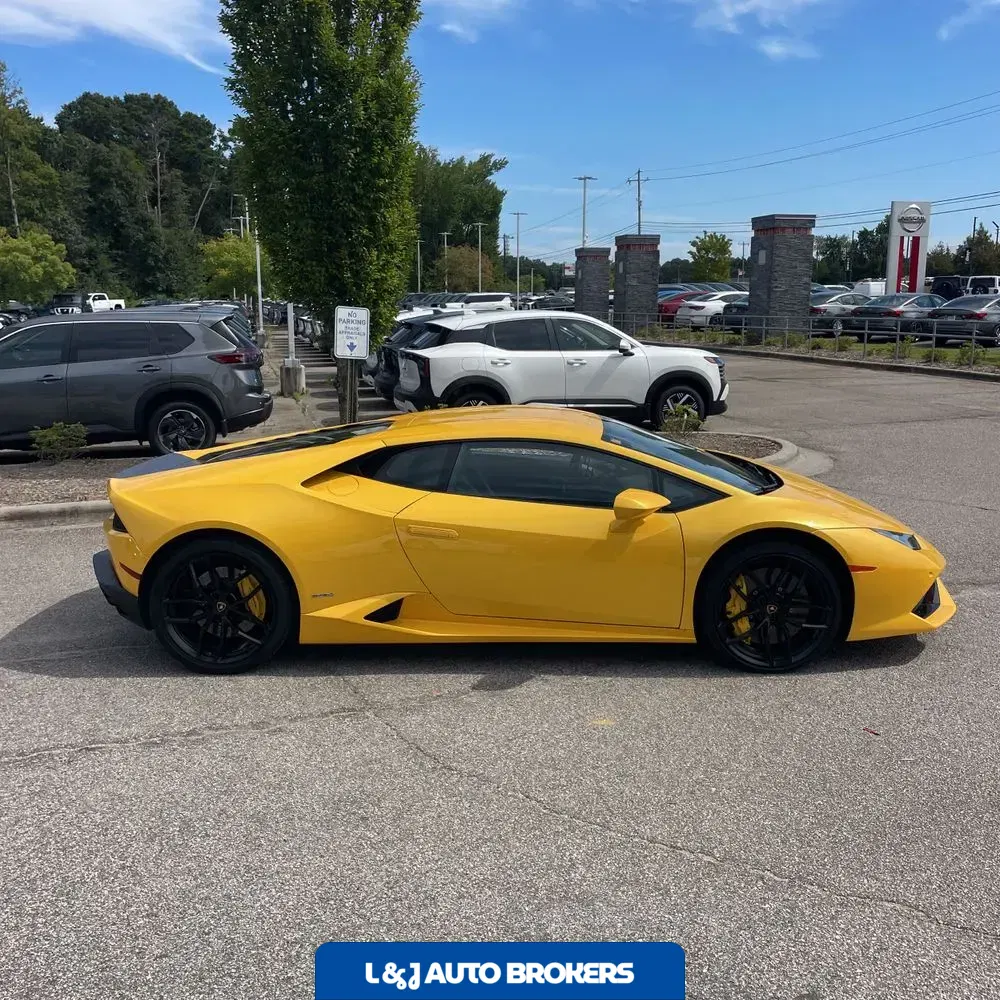 2016 Lamborghini Huracan Base