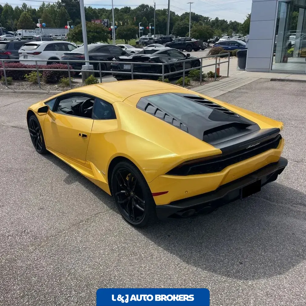 2016 Lamborghini Huracan Base