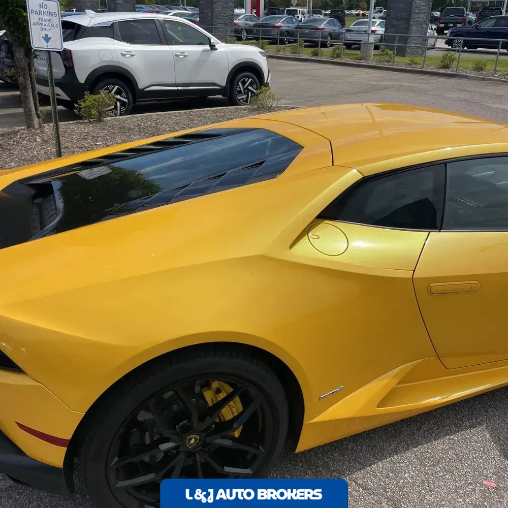 2016 Lamborghini Huracan Base