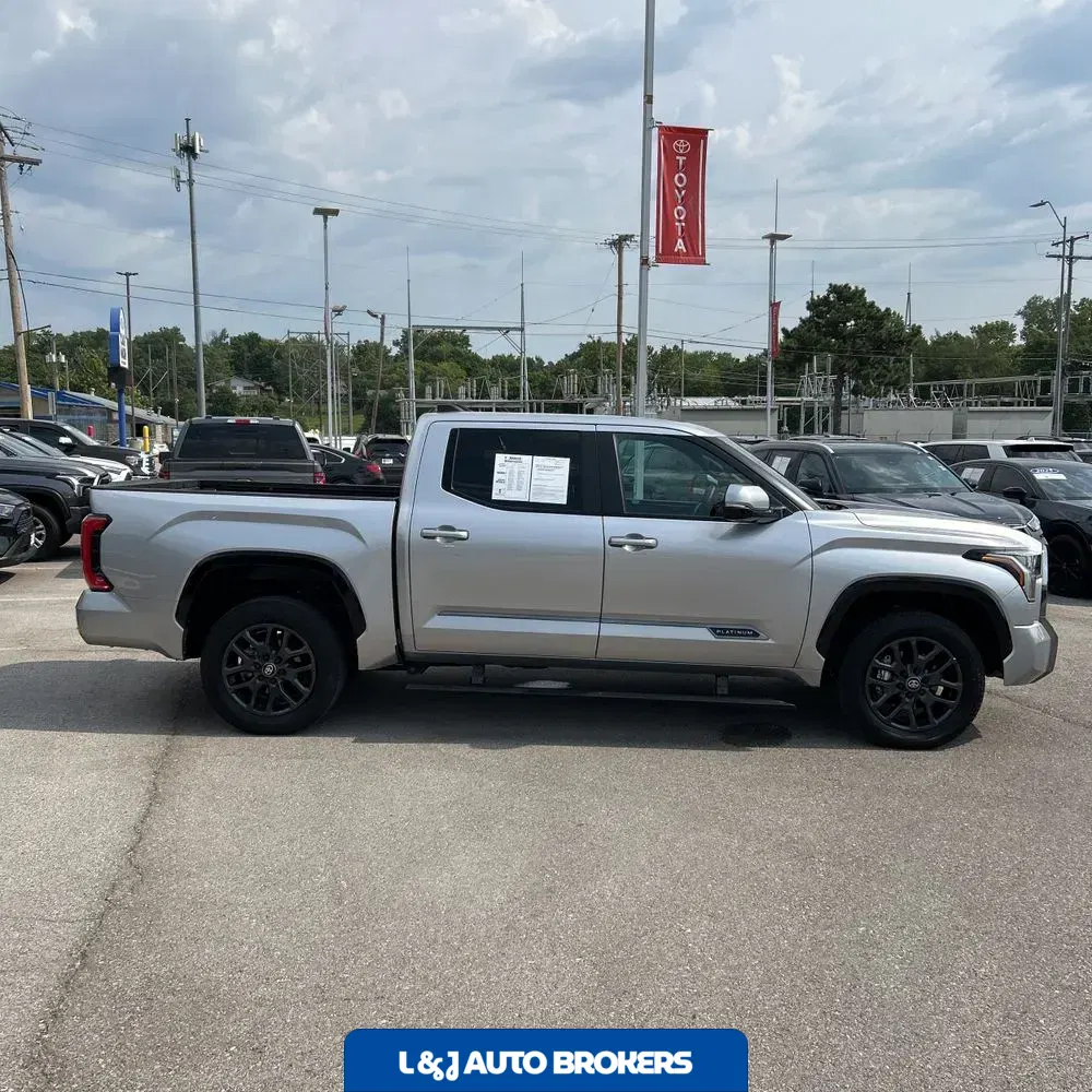 2025 Toyota Tundra Platinum