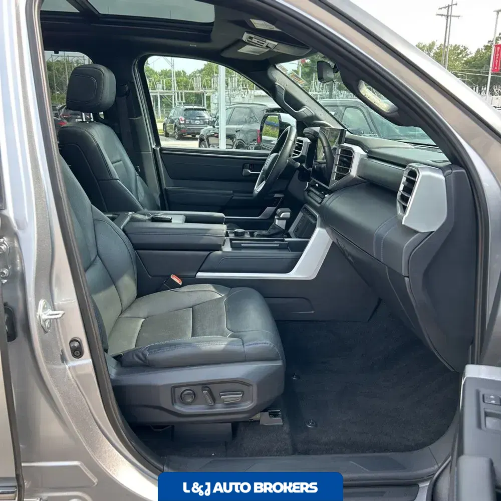 2025 Toyota Tundra Platinum