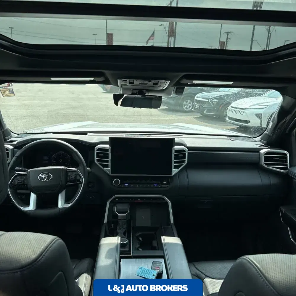 2025 Toyota Tundra Platinum