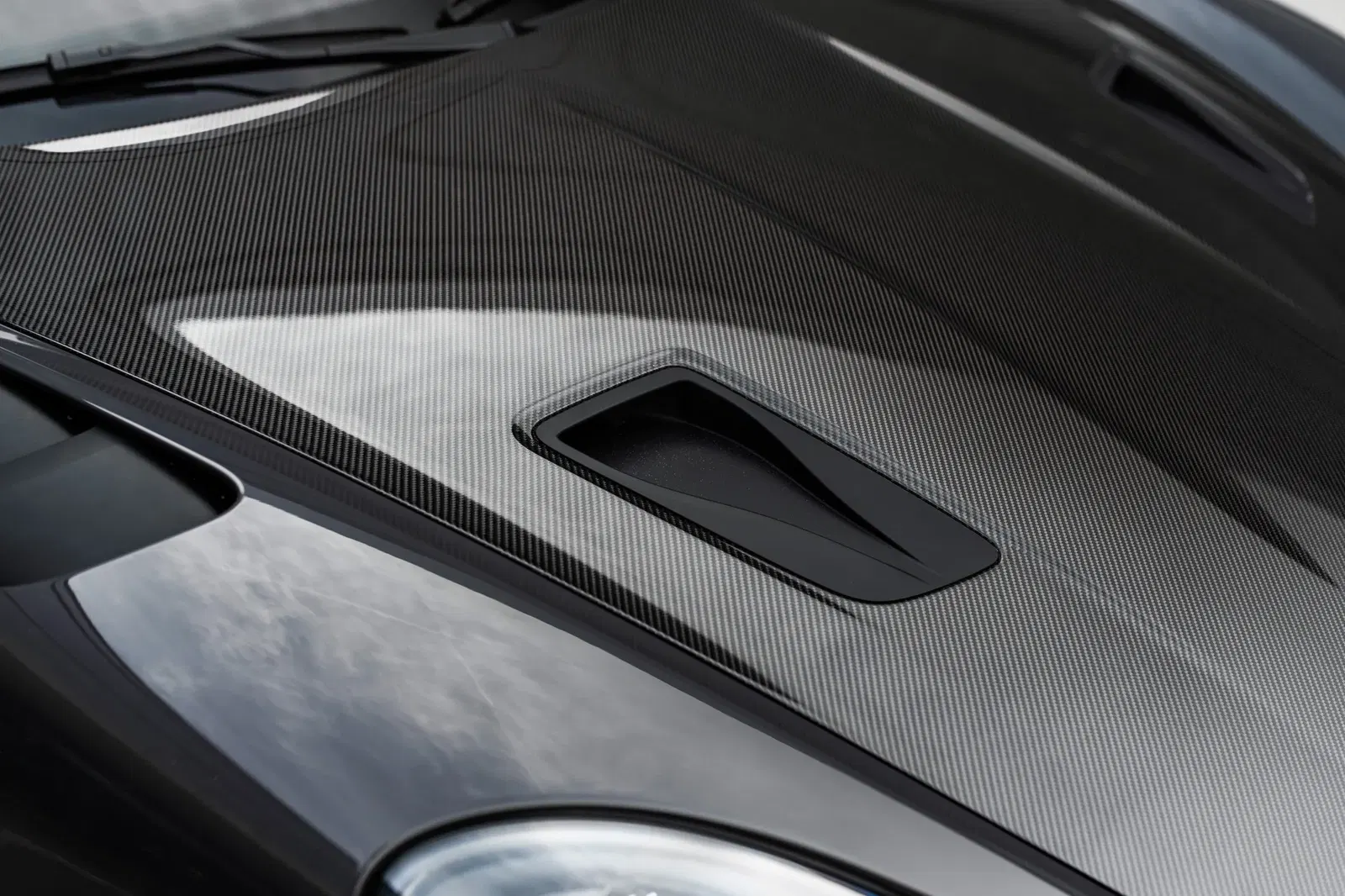 2023 Porsche 718 Cayman GT4 RS Weissach
