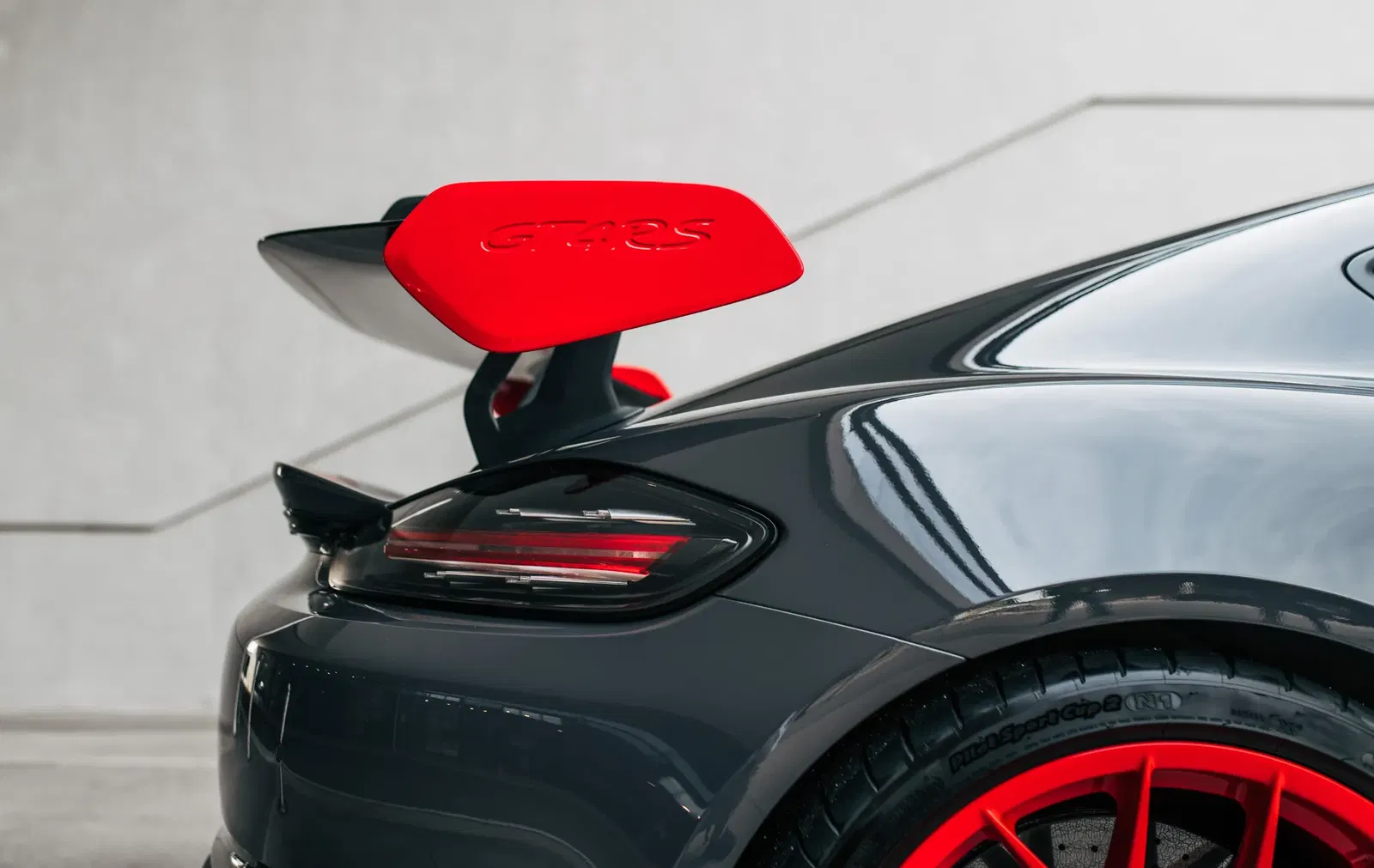 2023 Porsche 718 Cayman GT4 RS Weissach