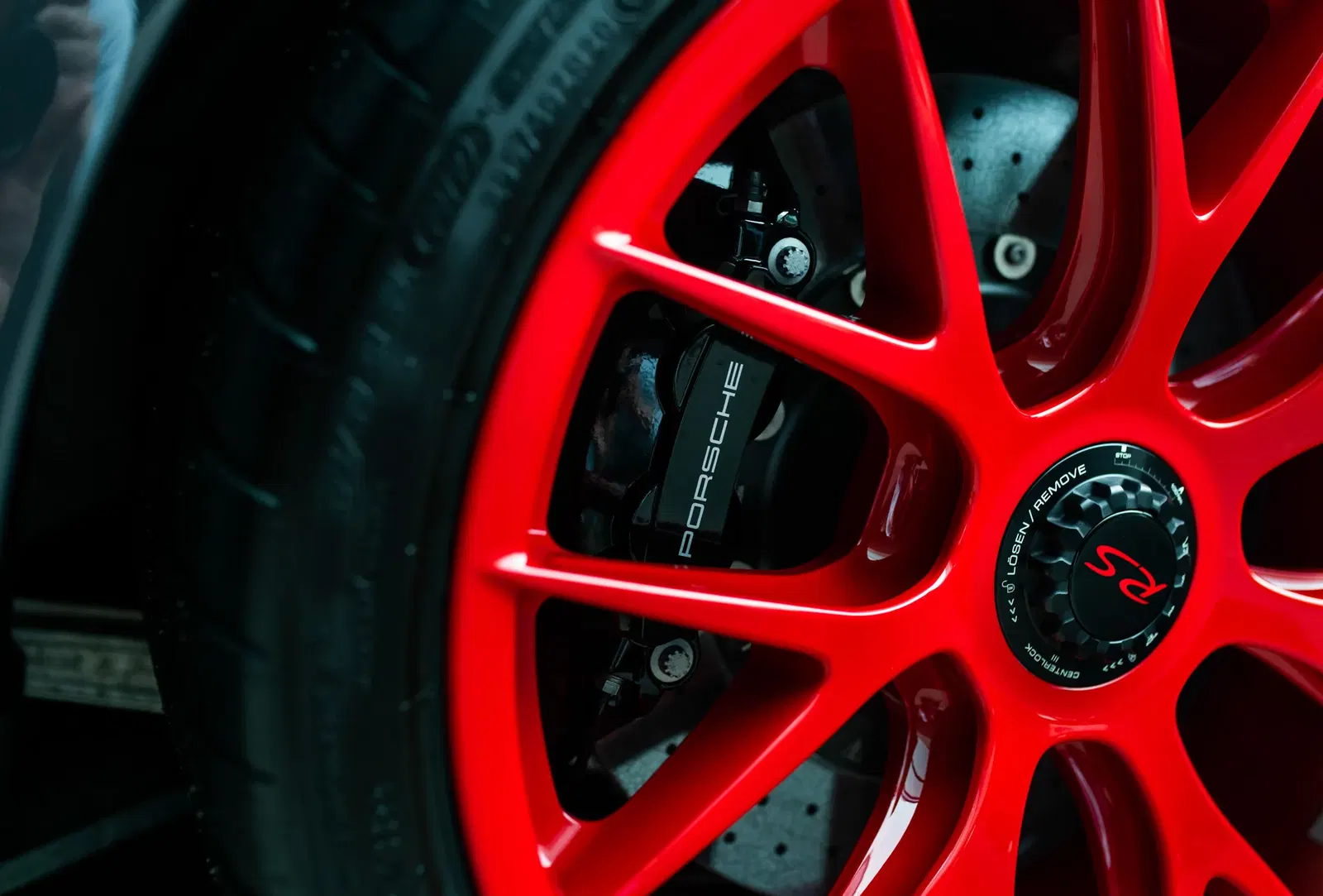 2023 Porsche 718 Cayman GT4 RS Weissach