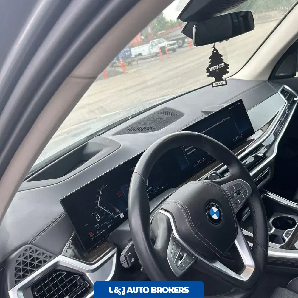 2023 BMW X7 xDrive40i