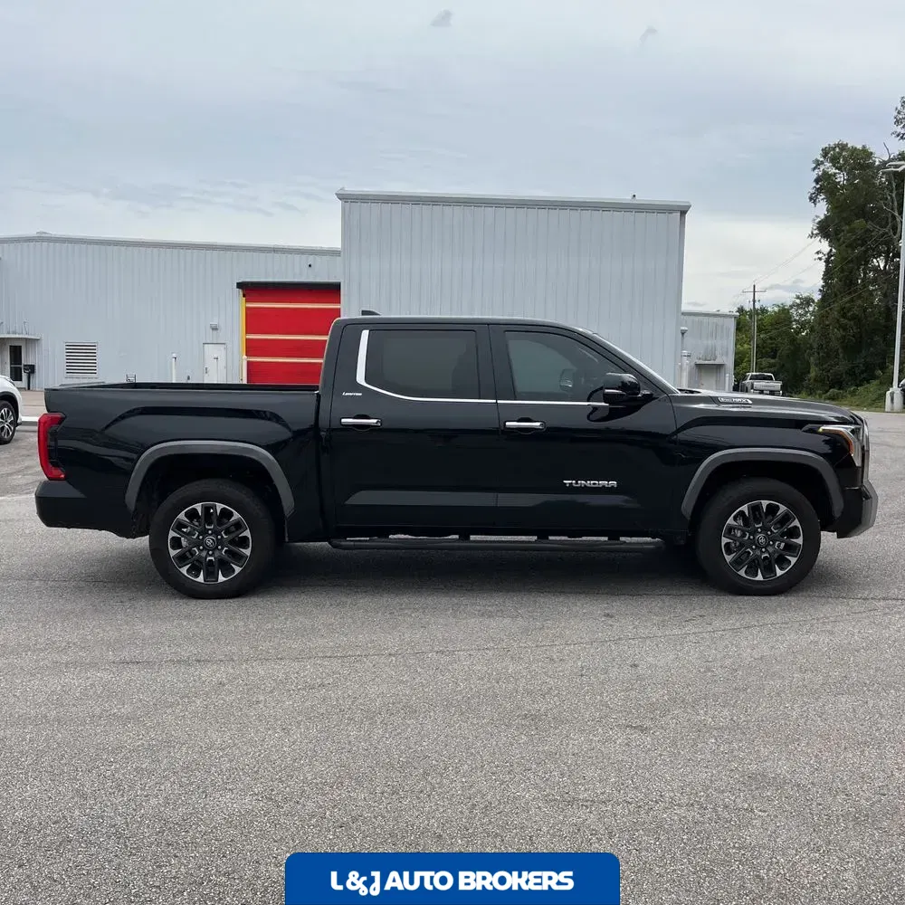 2025 Toyota Tundra Limited HV