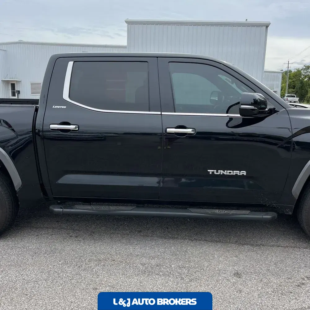 2025 Toyota Tundra Limited HV