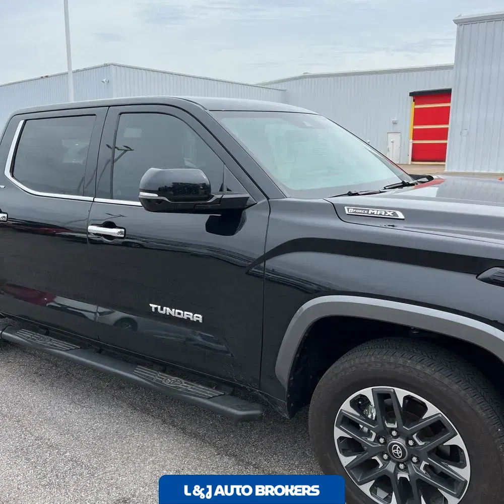 2025 Toyota Tundra Limited HV