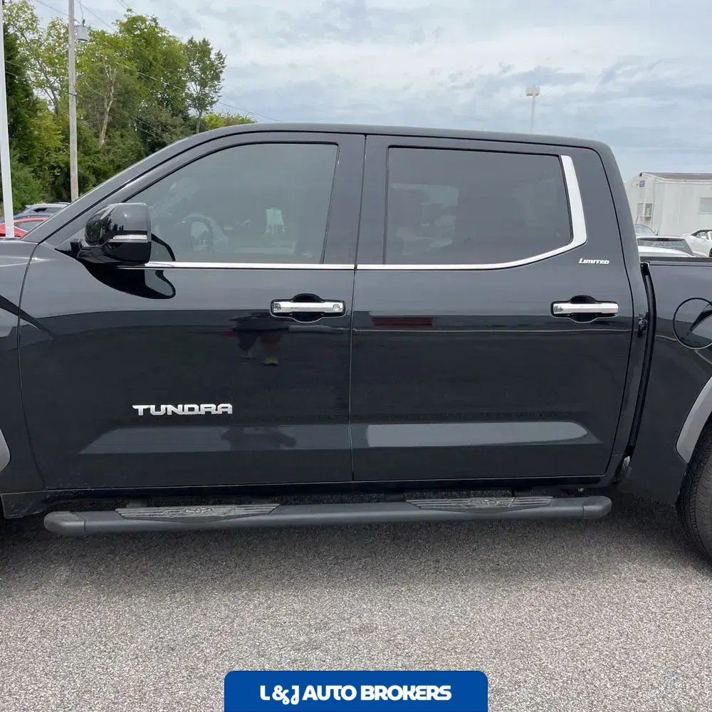2025 Toyota Tundra Limited HV