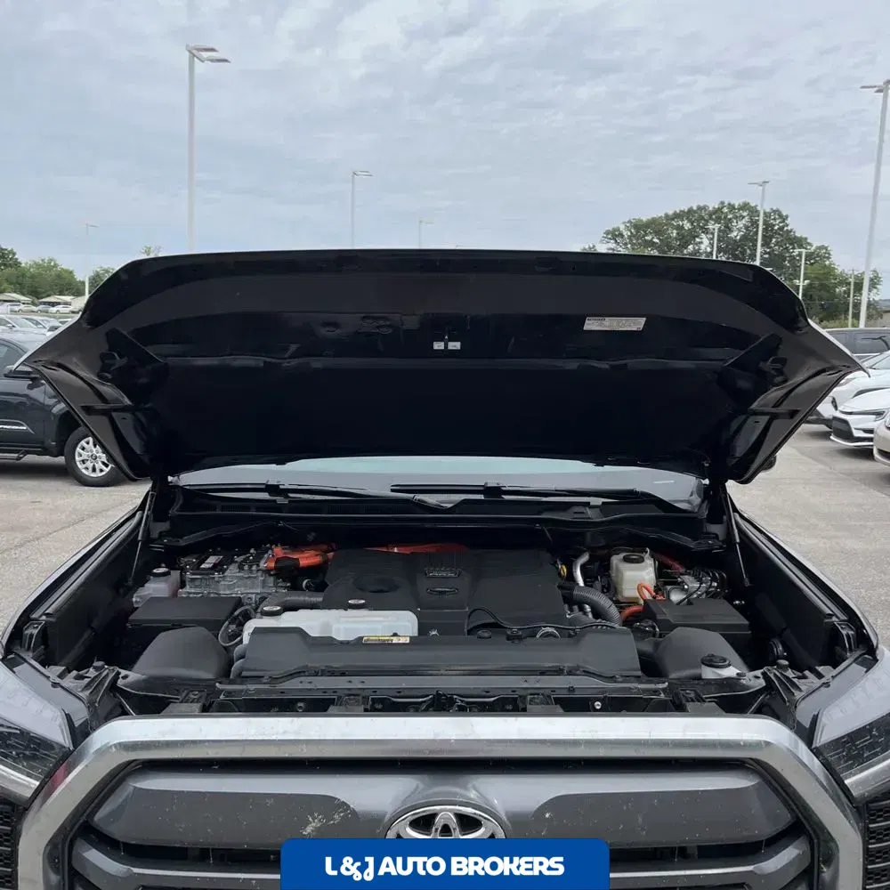 2025 Toyota Tundra Limited HV