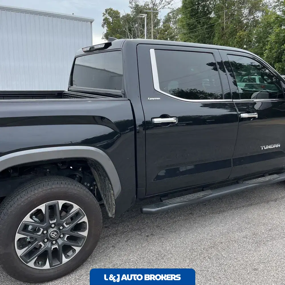 2025 Toyota Tundra Limited HV