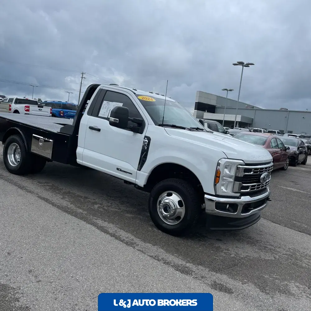 2024 Ford S/D C/C F350 XL