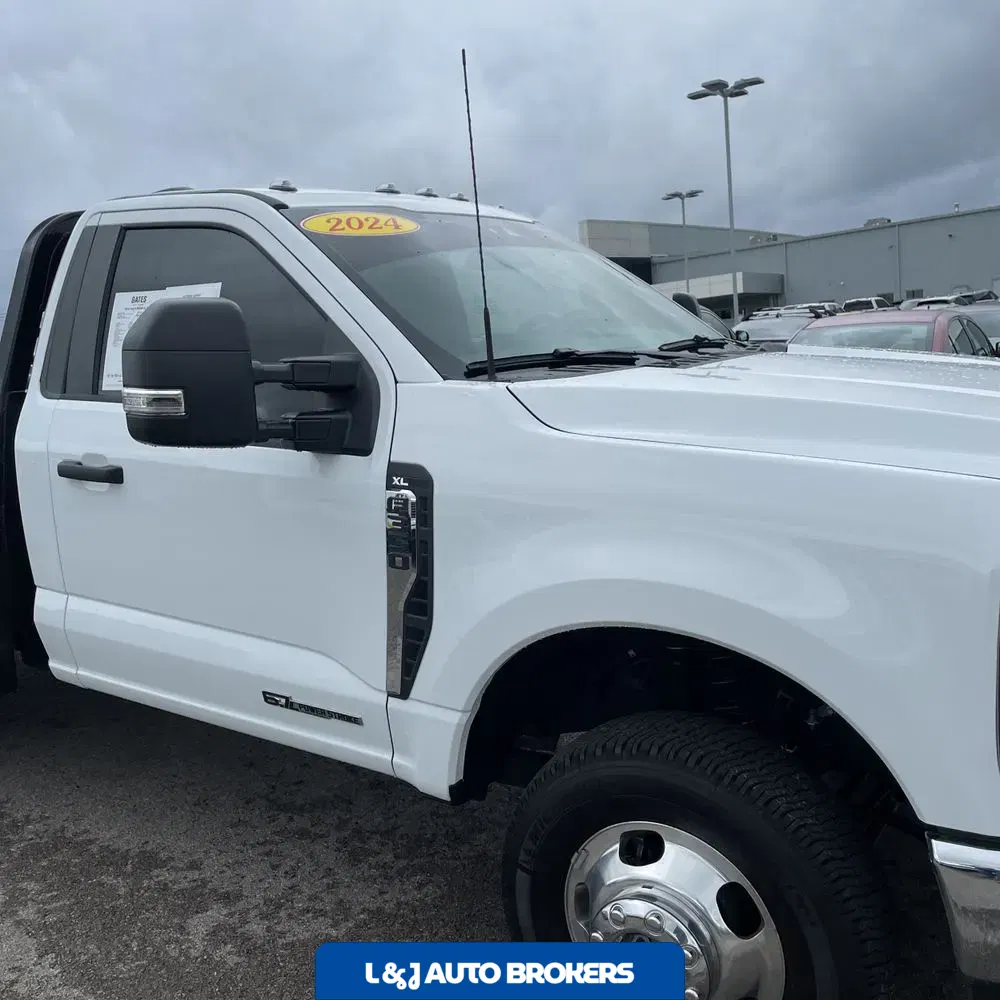 2024 Ford S/D C/C F350 XL